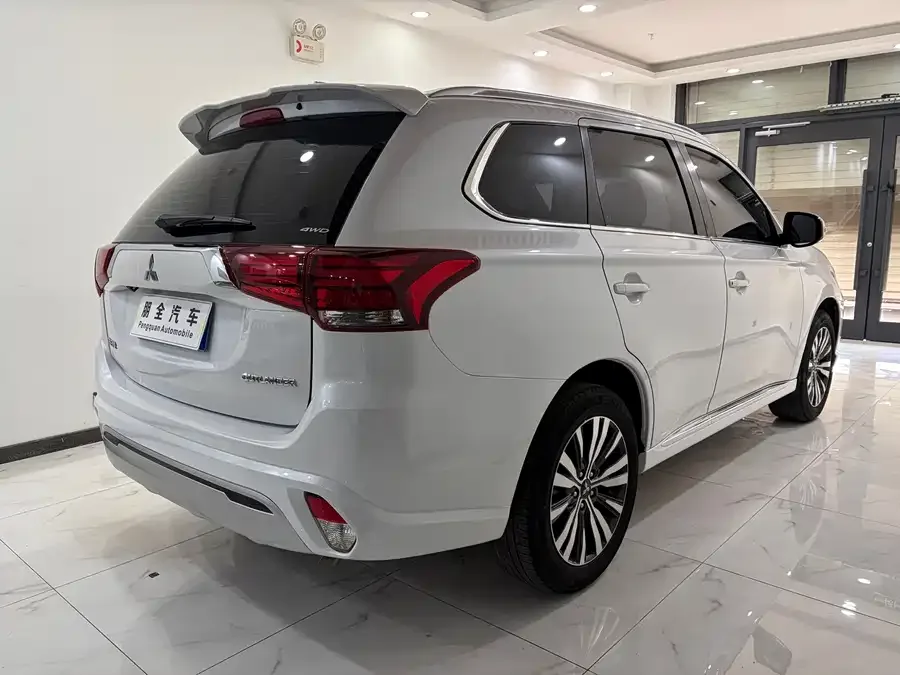 Mitsubishi Outlander Outlander 2021 2.0L 2WD Enjoy Edition 5 Seaters 2022 — миниатюра 5
