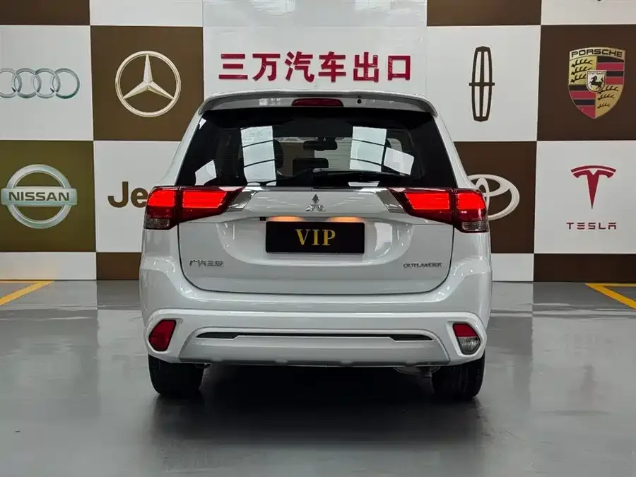 Mitsubishi Outlander Outlander 2021 2.0L 2WD Enjoy Edition 5 Seaters 2022 — миниатюра 2