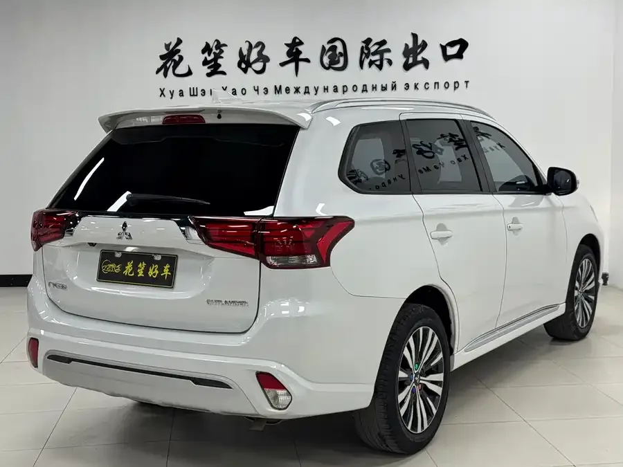 Mitsubishi Outlander Outlander 2021 2.0L 2WD Enjoy Edition 5 Seaters 2022 — миниатюра 2