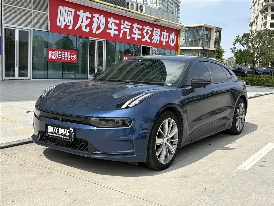 Zeekr 001 2023