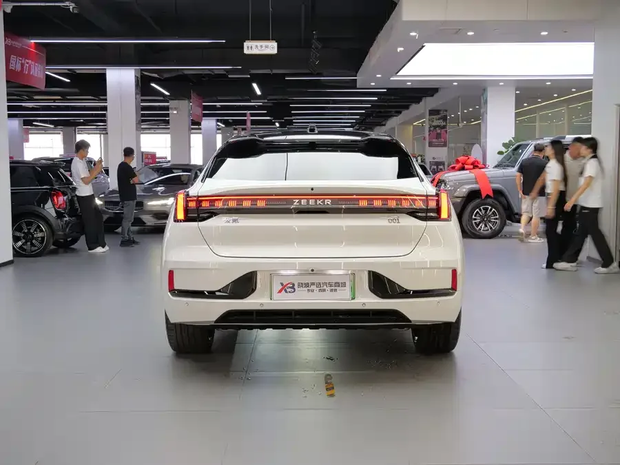 Zeekr 001 Zeekr 001 2023 YOU version 100kWh 2023 — миниатюра 2