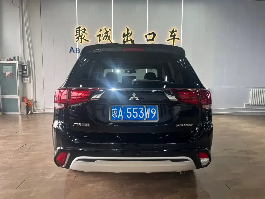Mitsubishi Outlander Outlander 2021 facelift 2.0L 2WD 5-seater 2022 — миниатюра 5