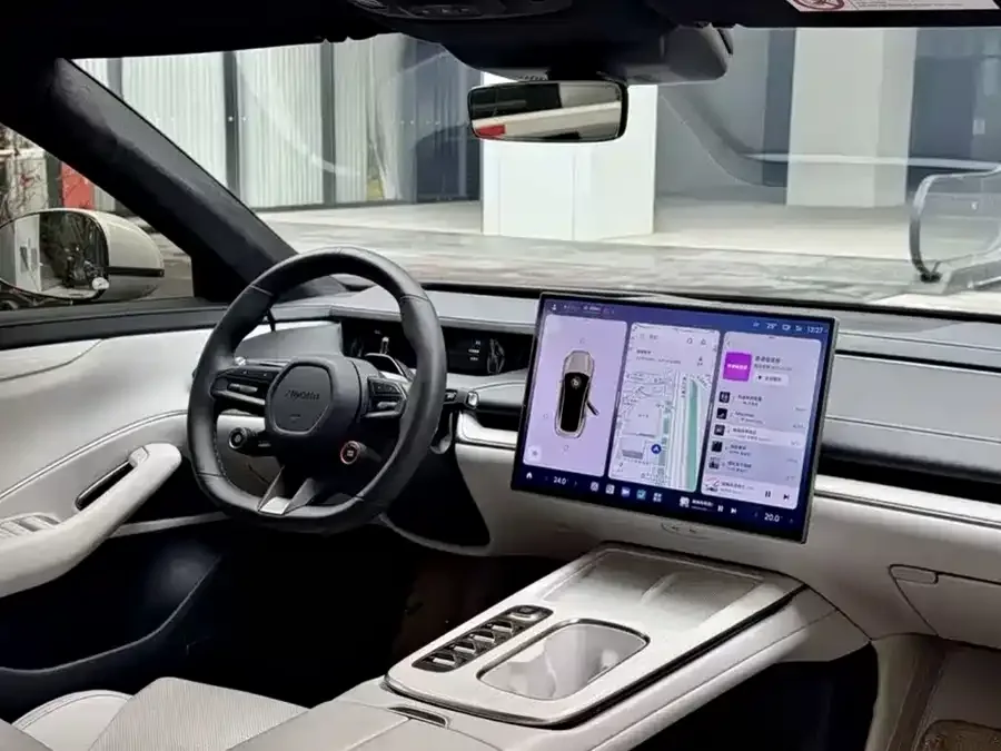 Xiaomi SU7 Xiaomi SU7 2024 four-wheel drive ultra-long battery life high-end intelligent driving Max version 2025 — миниатюра 4
