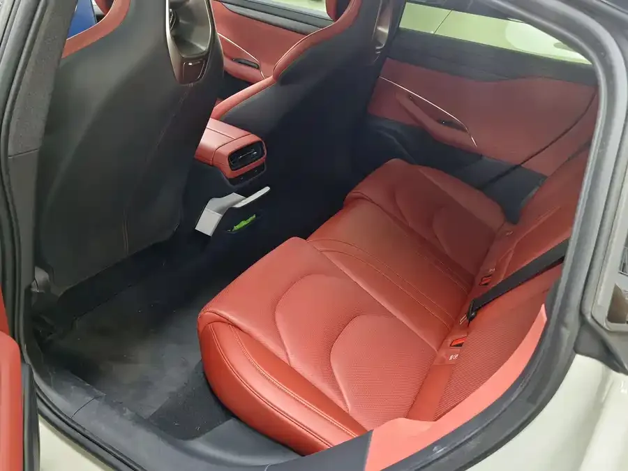 Xiaomi SU7 Xiaomi SU7 2024 rear-wheel drive long-range smart driving version 2024 — миниатюра 4