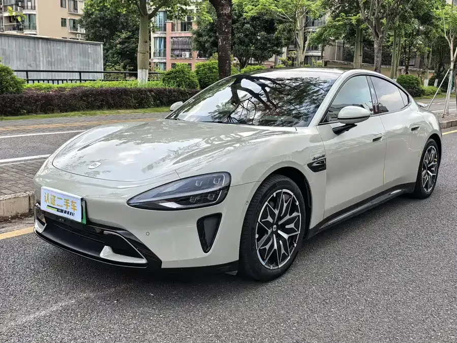 Xiaomi SU7 2025