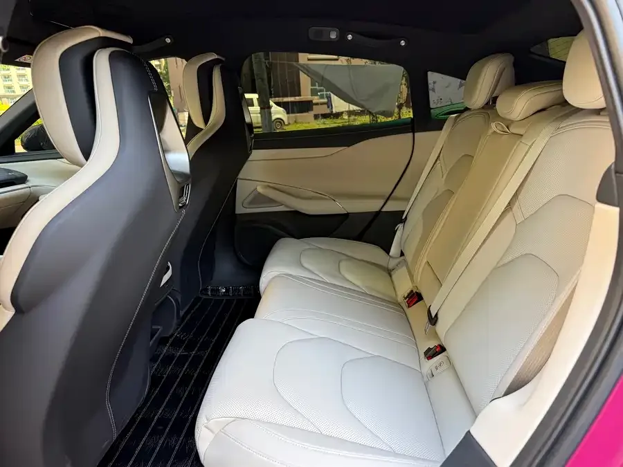 Xiaomi SU7 Xiaomi SU7 2024 four-wheel drive ultra-long battery life high-end intelligent driving Max version 2025 — миниатюра 5