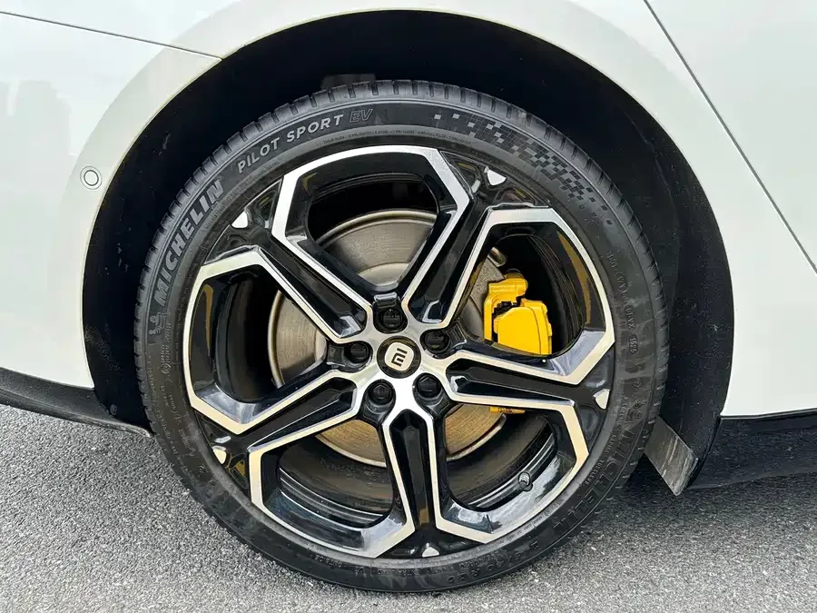 Xiaomi SU7 Xiaomi SU7 2024 rear-wheel drive long-range smart driving version 2025 — миниатюра 4