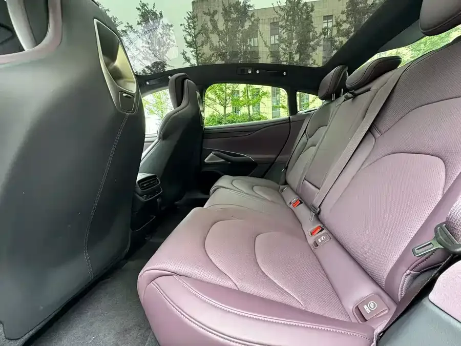 Xiaomi SU7 Xiaomi SU7 2024 rear-wheel drive long-range advanced intelligent driving Pro version 2024 — миниатюра 2