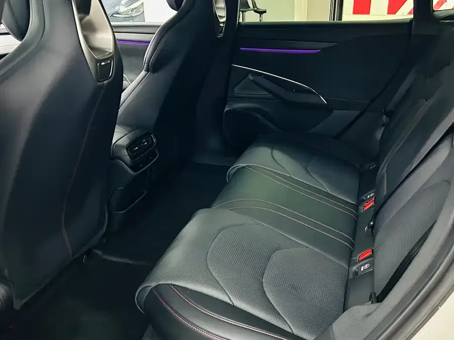Xiaomi SU7 Xiaomi SU7 2024 rear-wheel drive long-range smart driving version 2024 — миниатюра 5