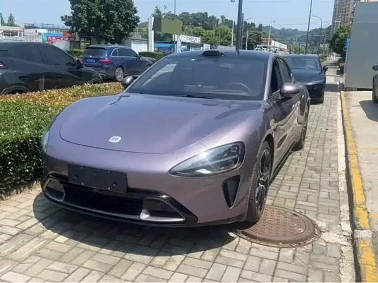Xiaomi SU7 2025