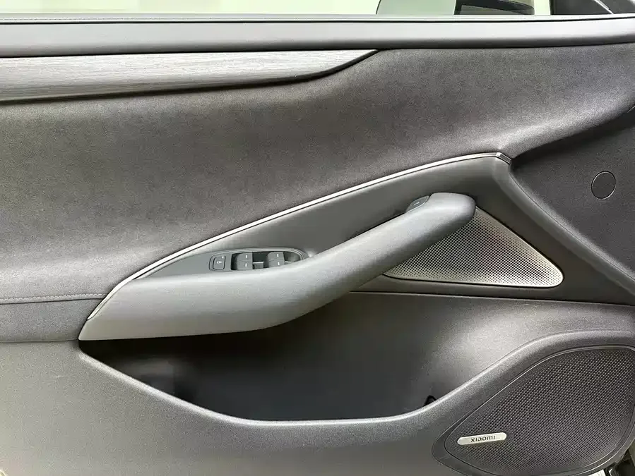 Xiaomi SU7 Xiaomi SU7 2024 rear-wheel drive long-range smart driving version 2025 — миниатюра 3