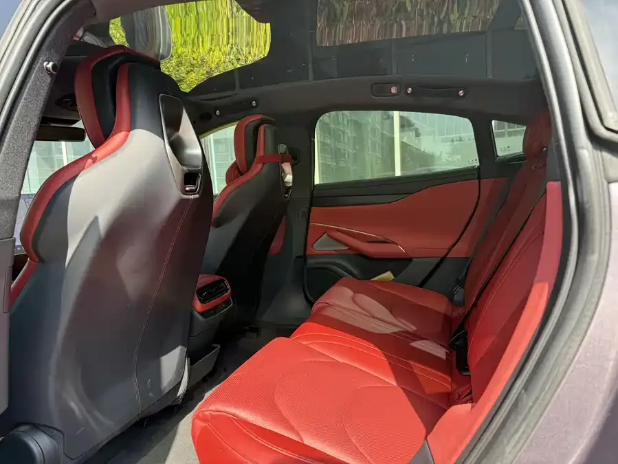 Xiaomi SU7 Xiaomi SU7 2024 rear-wheel drive long-range smart driving version 2025 — миниатюра 5