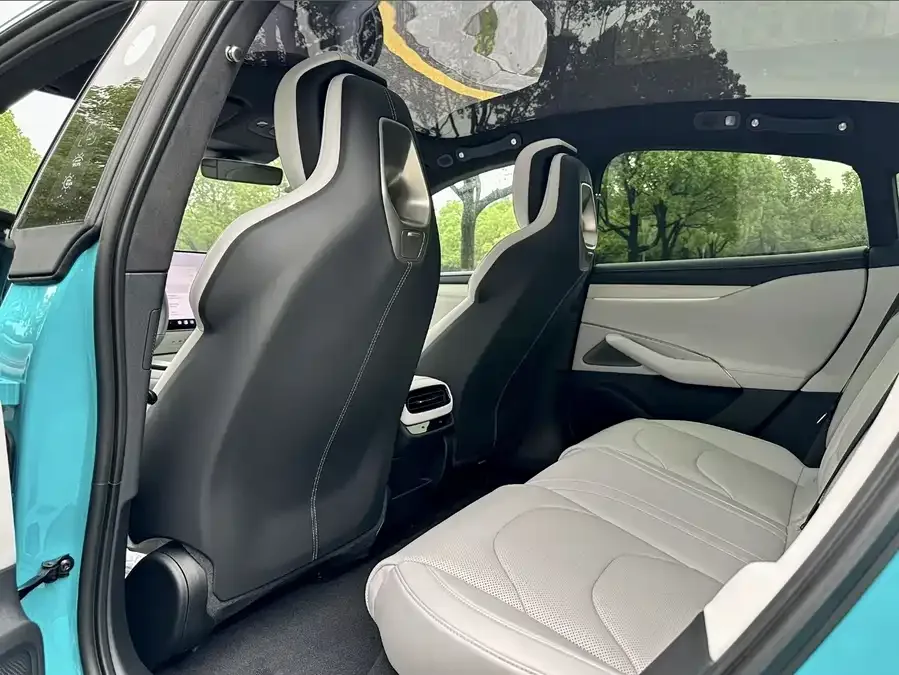 Xiaomi SU7 Xiaomi SU7 2024 four-wheel drive ultra-long battery life high-end intelligent driving Max version 2024 — миниатюра 4