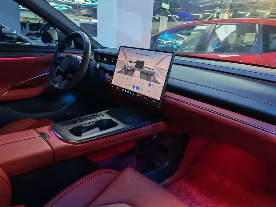 Xiaomi SU7 Xiaomi SU7 2024 rear-wheel drive standard founding edition 2025 — миниатюра 4