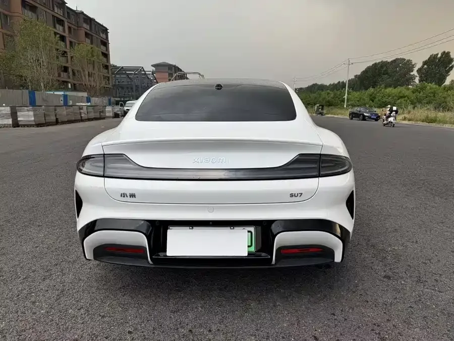 Xiaomi SU7 Xiaomi SU7 2024 rear-wheel drive standard founding edition 2025 — миниатюра 5