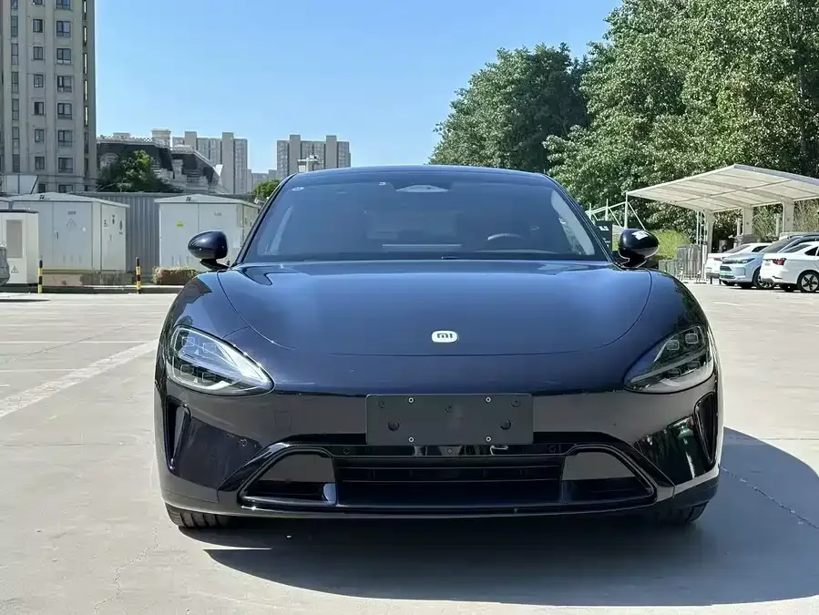 Xiaomi SU7 2025