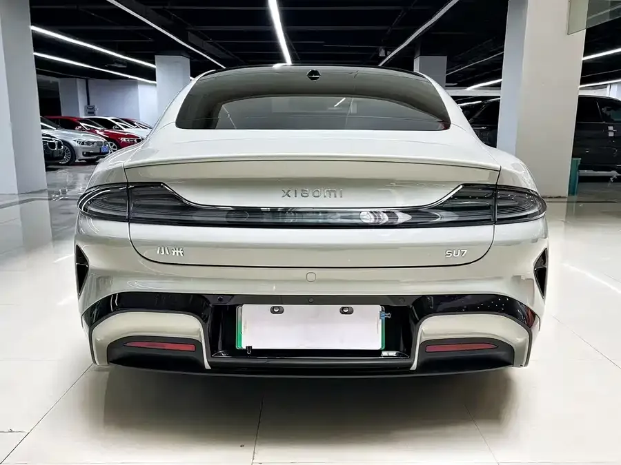 Xiaomi SU7 Xiaomi SU7 2024 rear-wheel drive long-range smart driving version 2024 — миниатюра 3