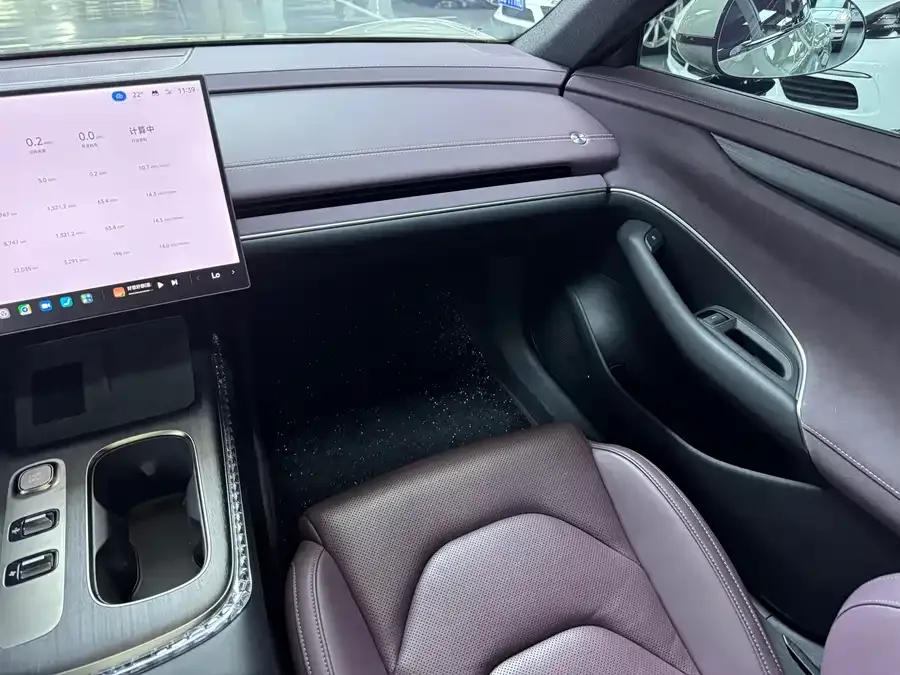 Xiaomi SU7 Xiaomi SU7 2024 rear-wheel drive long-range smart driving version 2025 — миниатюра 3