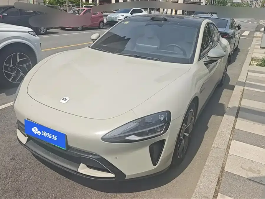 Xiaomi SU7 2024