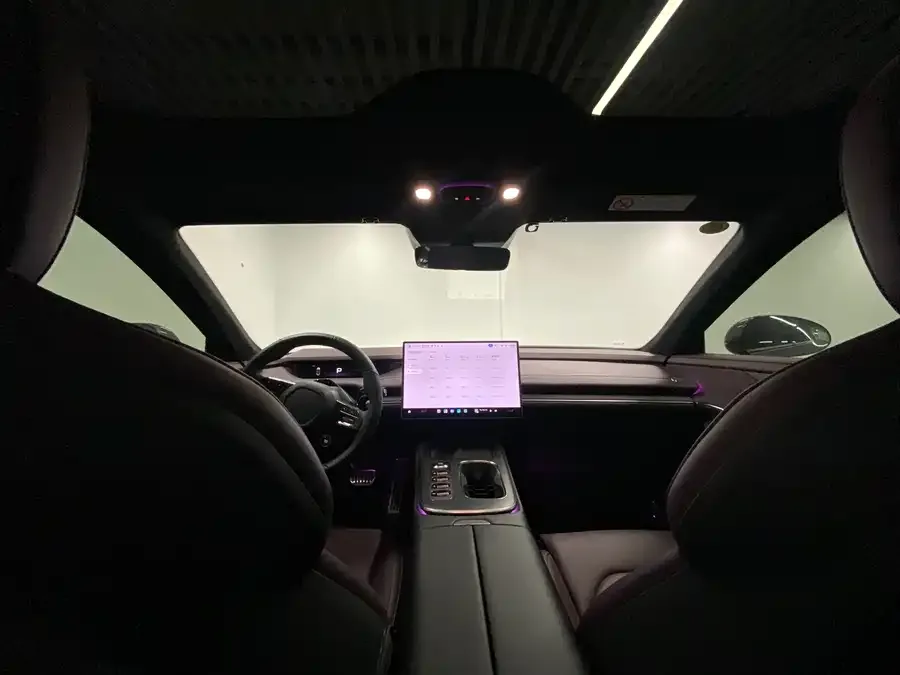 Xiaomi SU7 Xiaomi SU7 2024 four-wheel drive ultra-long battery life high-end intelligent driving Max version 2025 — миниатюра 3