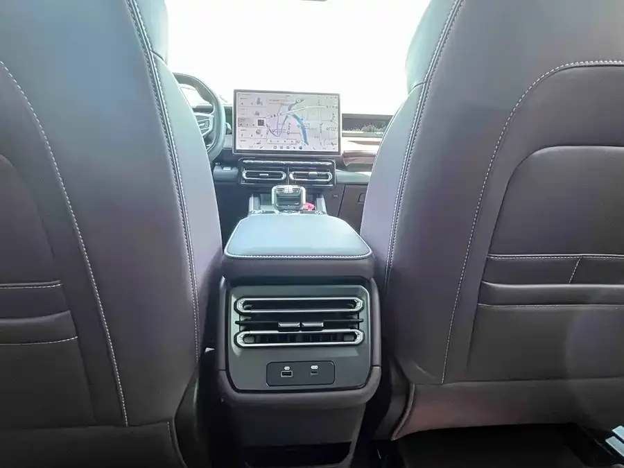 Jetour Free Jetour Freedom 2025 1.5TD DCT Star and Moon Goddess 2025 — миниатюра 3