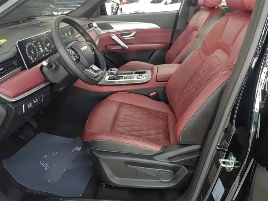 Jetour X70 Plus JETOUR X70 PLUS 2024 Champion Edition 1.5T DCT Champion MAX+ 7 Seaters 2025 — миниатюра 3