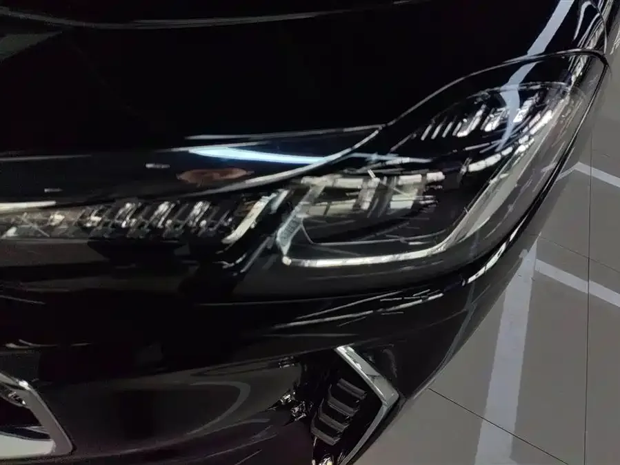 Jetour X70 Plus JETOUR X70 PLUS 2024 Champion Edition 1.5T DCT Champion MAX+ 7 Seaters 2025 — миниатюра 5