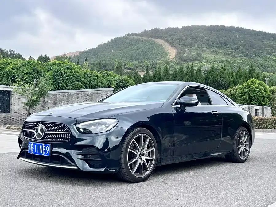 Mercedes-Benz E-Class 2023
