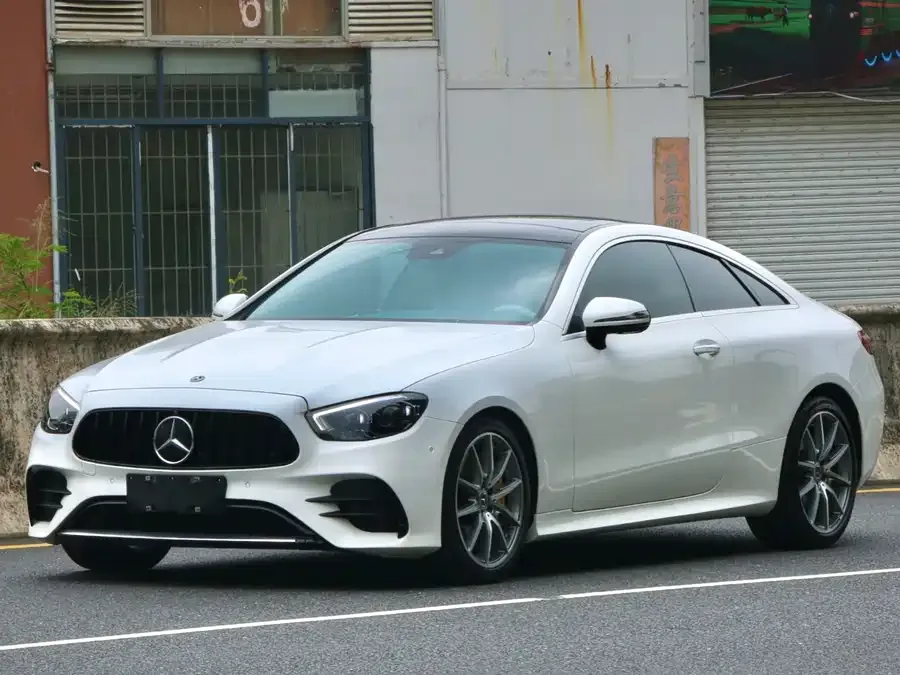 Mercedes-Benz E-Class 2022