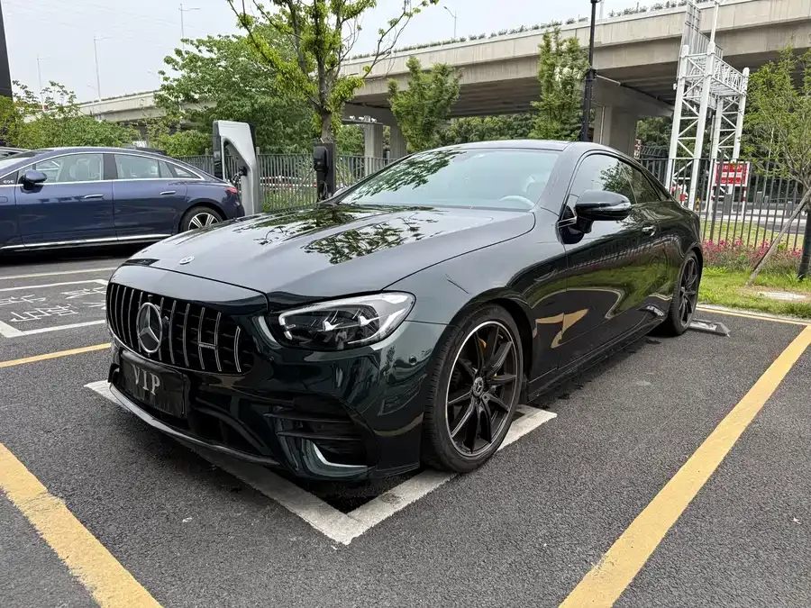 Mercedes-Benz E-Class 2022