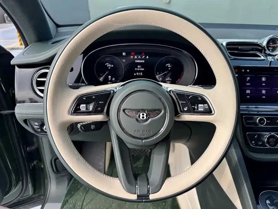 Bentley Bentayga Bentayga 2024 4.0T V8 2024 — миниатюра 3