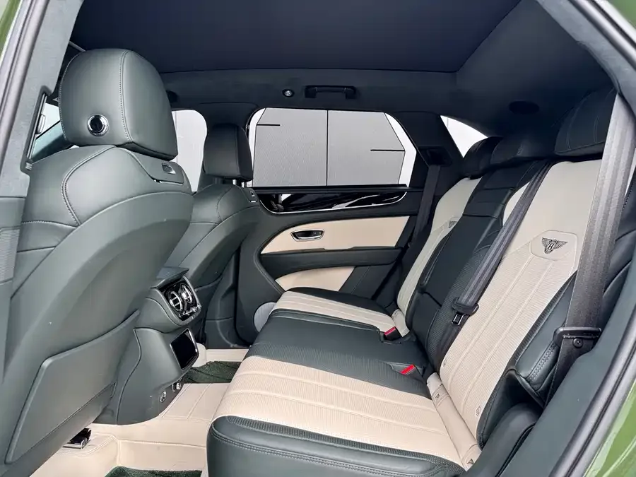 Bentley Bentayga Bentayga 2024 4.0T V8 2024 — миниатюра 4
