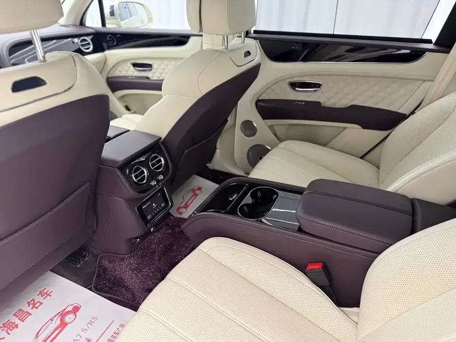 Bentley Bentayga Bentayga 2022 4.0T V8 2022 — миниатюра 3