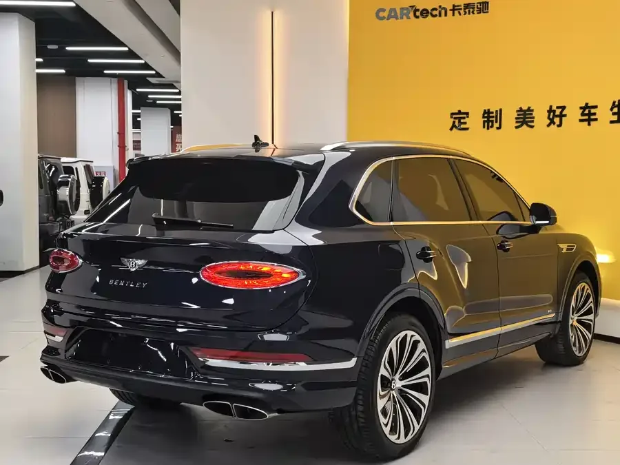 Bentley Bentayga Bentayga 2021 4.0T V8 2022 — миниатюра 2