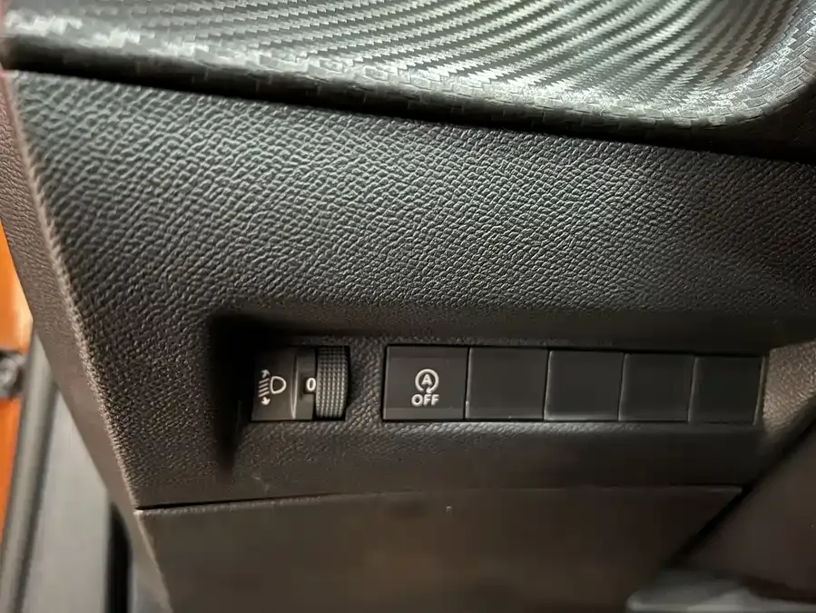 Peugeot 2008 Peugeot 2008 2022 230THP THE ONE 2022 — миниатюра 5