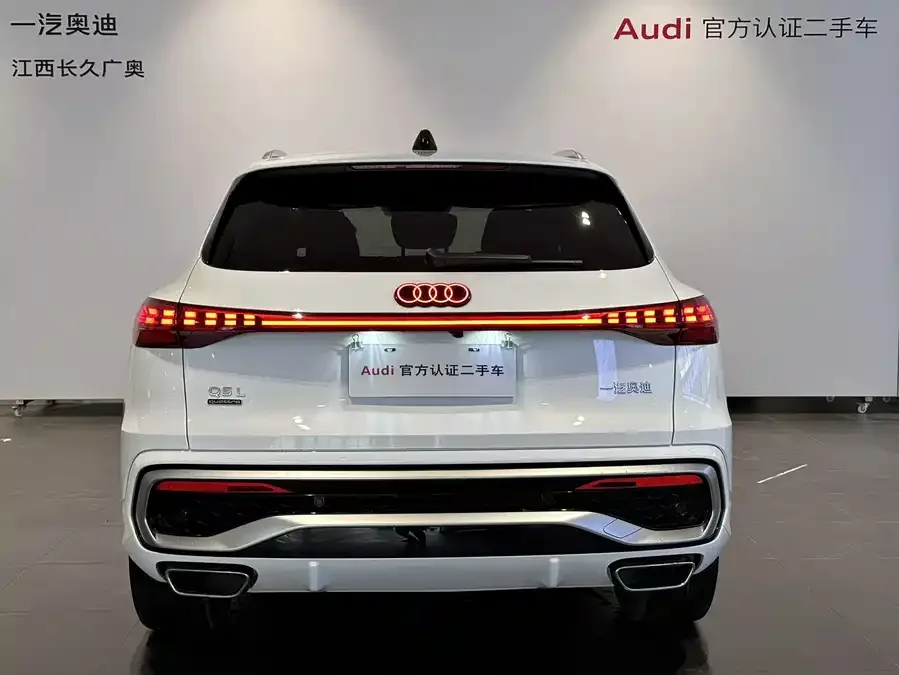 Audi Q5L 2026 2.0T Exclusive Edition for Million Users 2025 — миниатюра 5