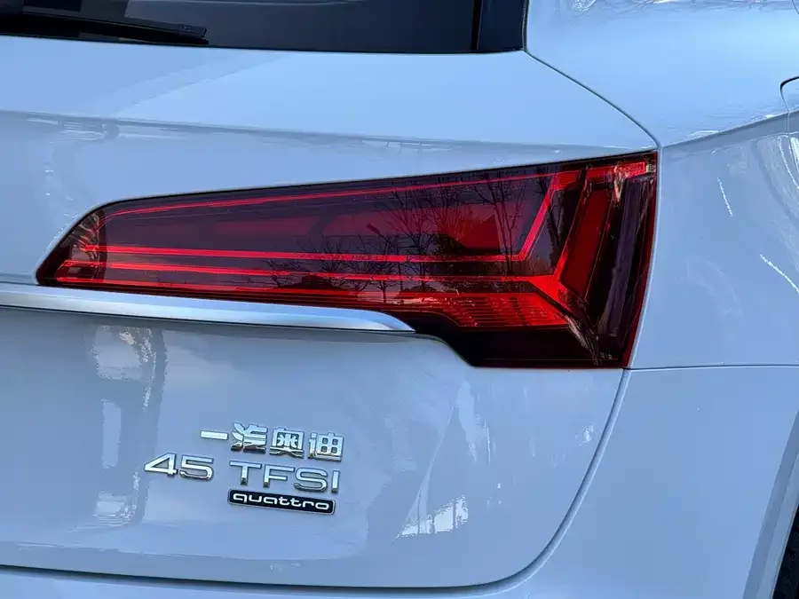 Audi Q5L 2022 45T luxury and dynamic model 2022 — миниатюра 3