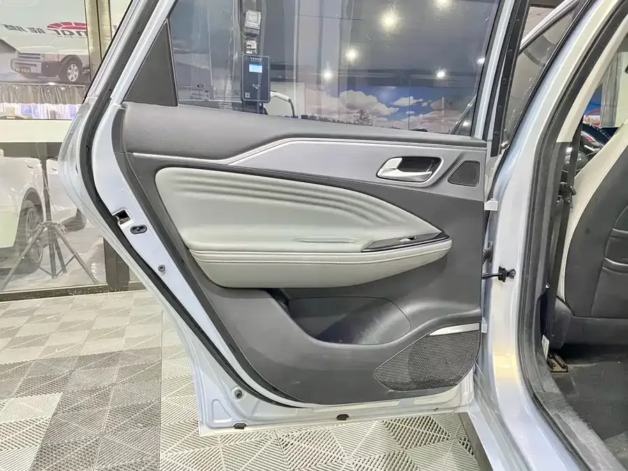 AION AION S Plus AION S Plus 2022 80 Technology Edition 2022 — миниатюра 4