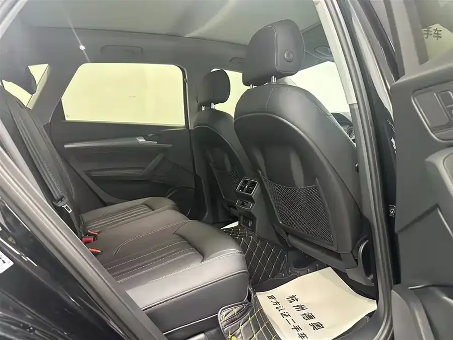 Audi Q5L 2021 40 TFSI Fashionable and Elegant 2022 — миниатюра 3