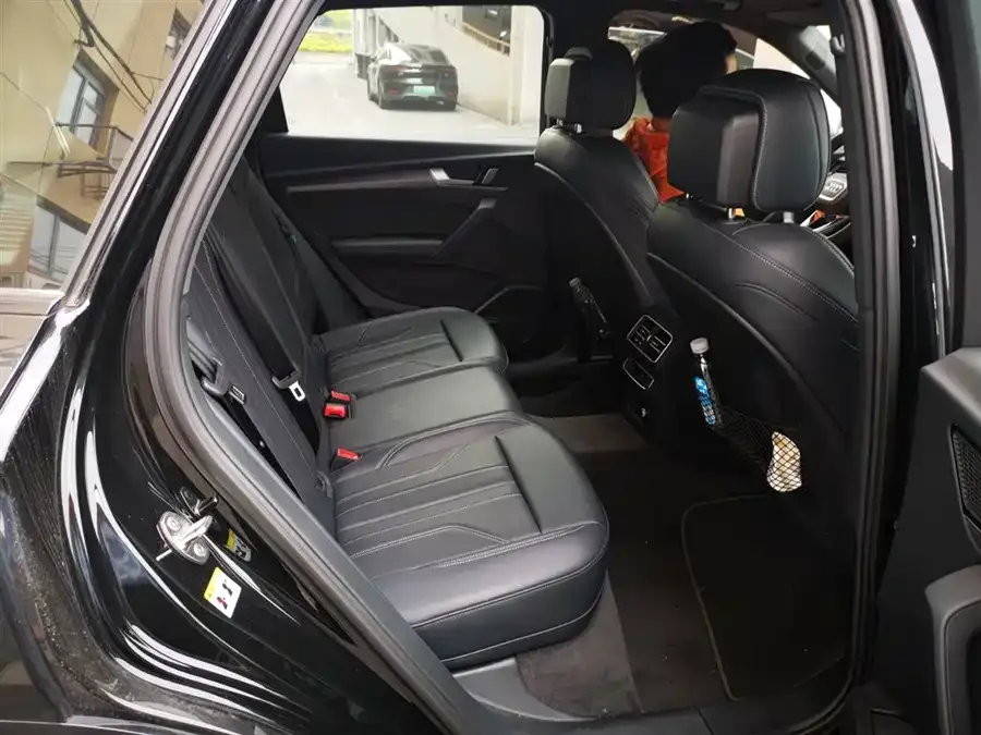 Audi Q5L 2025 45 TFSI Luxury Dynamic Edition 2025 — миниатюра 3