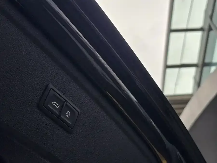 Audi Q5L 2022 40T luxury and dynamic model 2022 — миниатюра 3