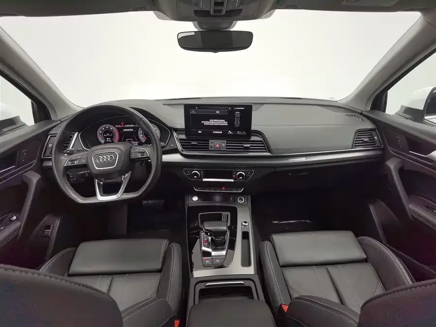 Audi Q5L 2022 facelift 40T luxury and dynamic model 2022 — миниатюра 2