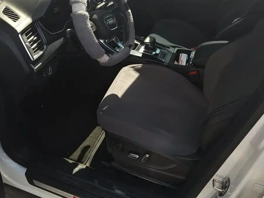 Audi Q5L 2023 40T luxury and dynamic model 2023 — миниатюра 3