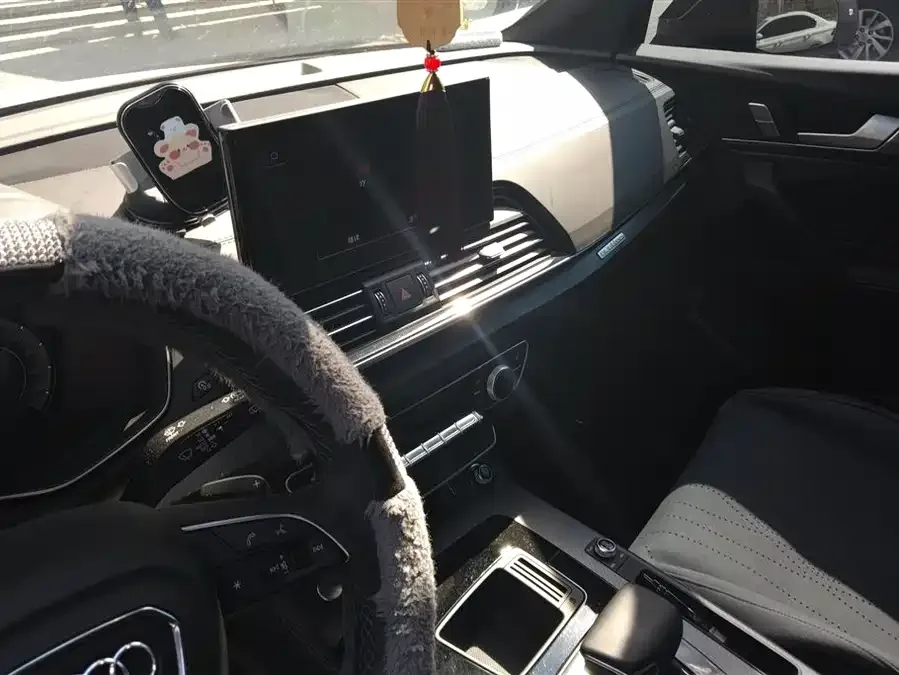 Audi Q5L 2023 40T luxury and dynamic model 2023 — миниатюра 4