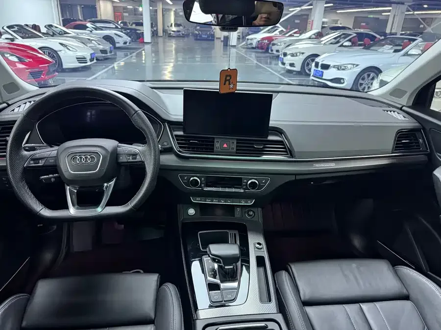 Audi Q5L 2022 45T luxury and dynamic model 2022 — миниатюра 2