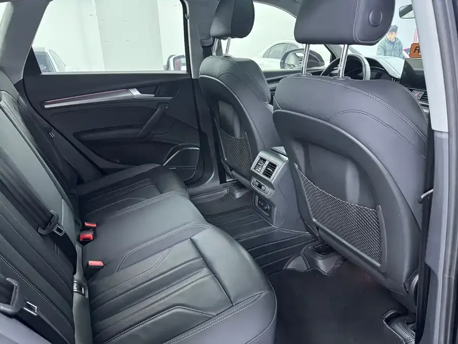 Audi Q5L 2022 45T luxury and dynamic model 2022 — миниатюра 4