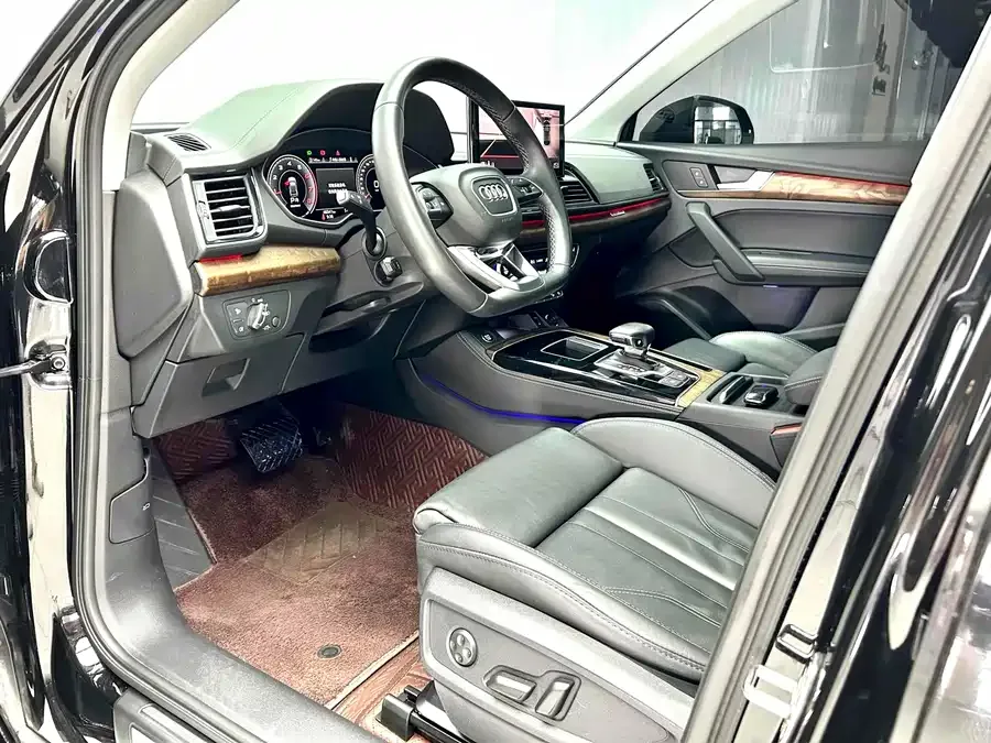Audi Q5L 2022 40T Fashion Dynamic Edition 2022 — миниатюра 2