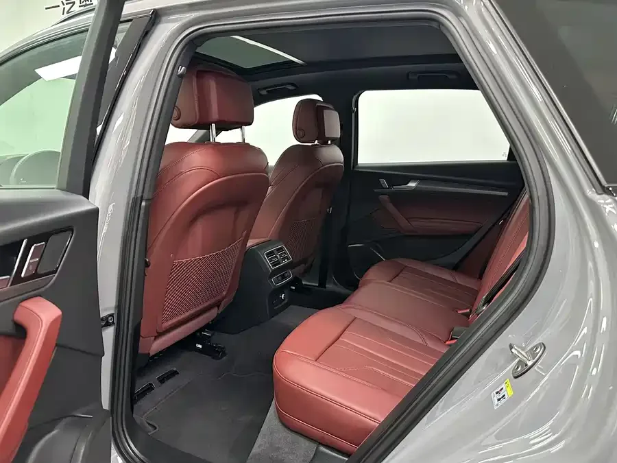 Audi Q5L 2025 40 TFSI Luxury Dynamic Edition 2025 — миниатюра 5