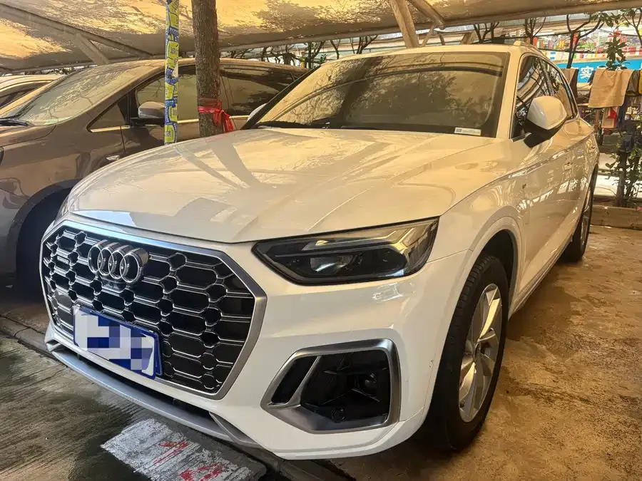 Audi Q5L 2022