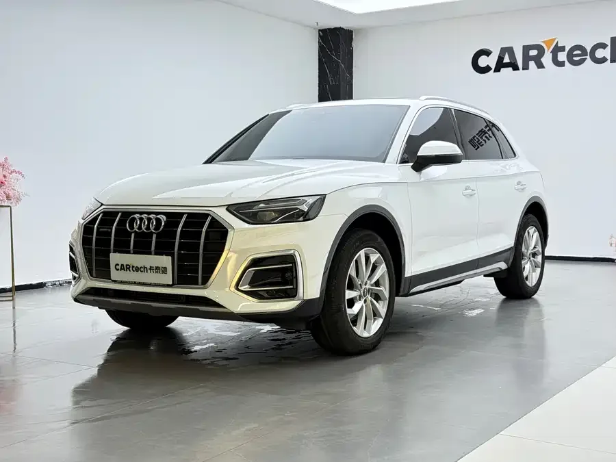 Audi Q5L 2023 40T luxury and elegant model 2024 — фото 1, купить с доставкой в Москву